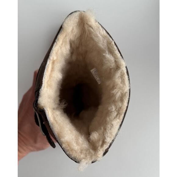 Ugg Kensington EUC Pull On Two Buckle Brown Nubuck Shearling Mid Calf Boots 6 - Picture 7 of 8